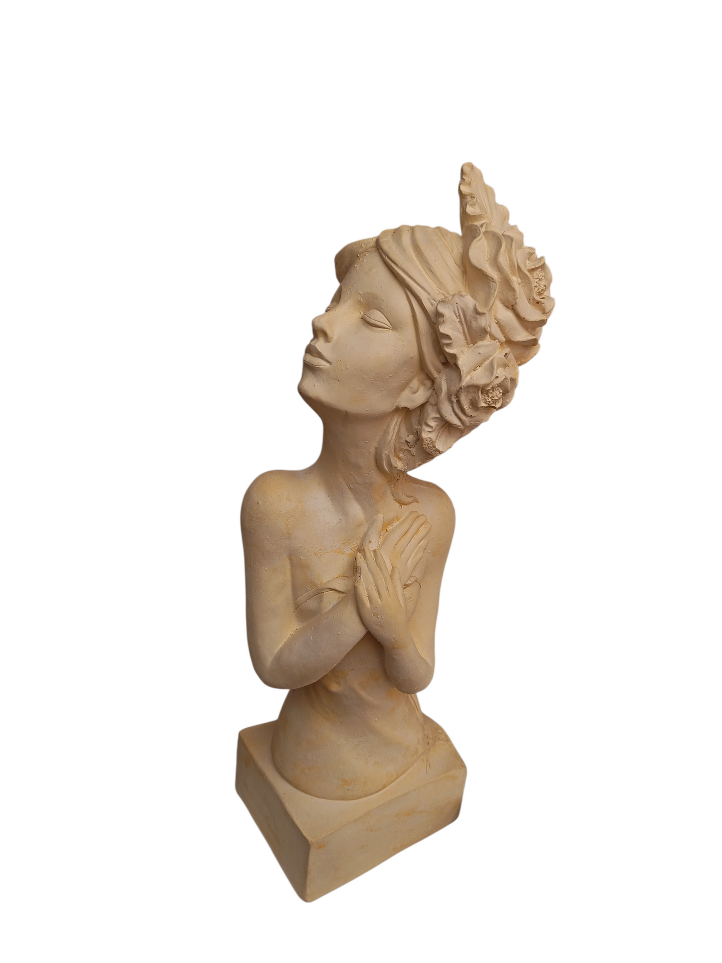 Mujer pedestal flores en cabello