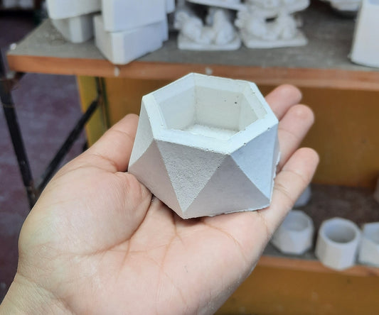 Maceta souvenir hexagonal bajo (192)