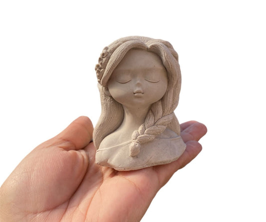 Maceta o porta velas Niña trenzas (311)
