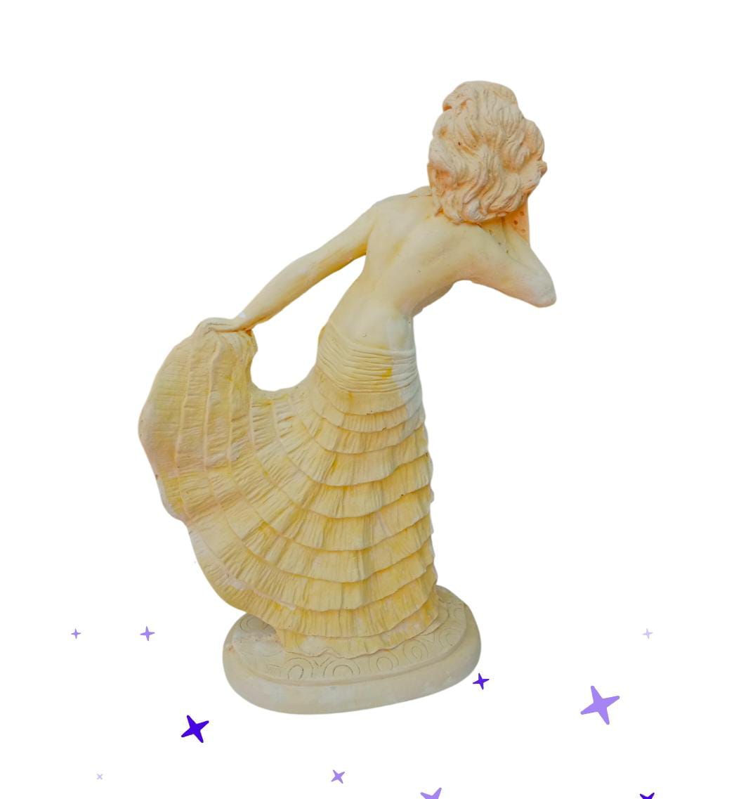 Española 42 cm alto x 19 cm largo
