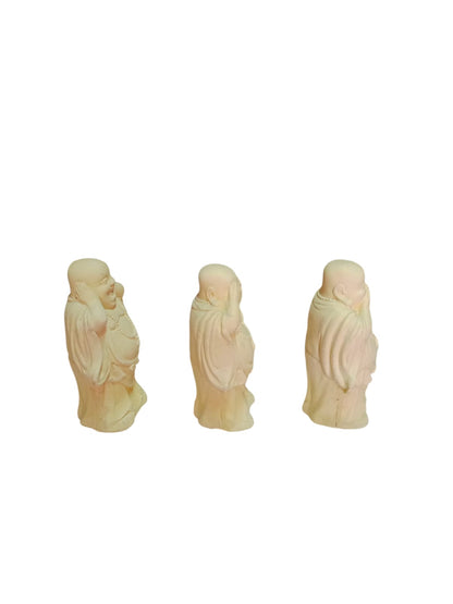 Monjes sabios de pie