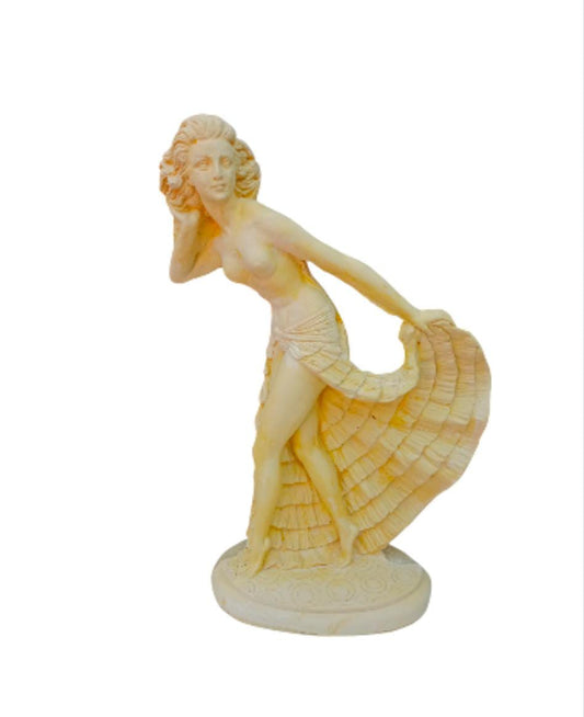 Española 42 cm alto x 19 cm largo