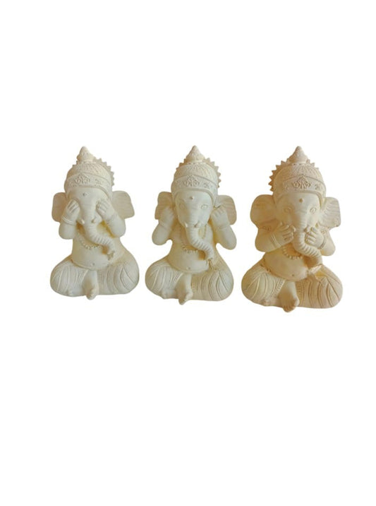 Trio pensante de ganeshas