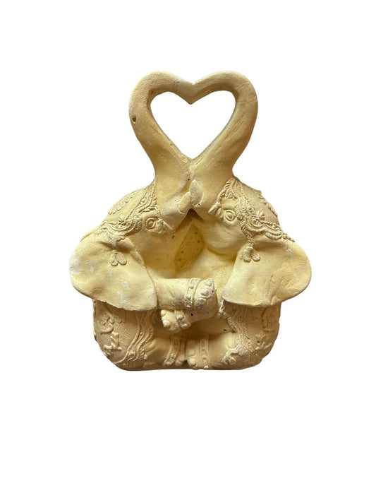 Elefante corazón. 22cm alto x 18 ancho