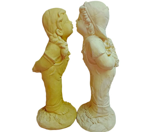 Juego niños besadores (los dos)
