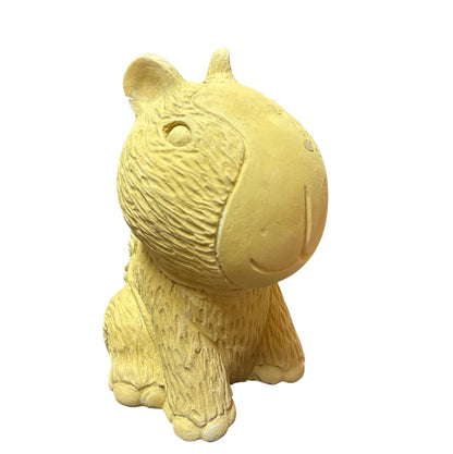 Capibara mochila tortuga. 30 cm alto x 20 cm ancho.
