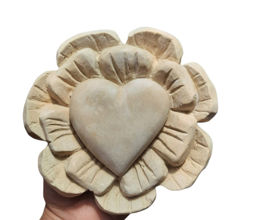 Corazón margarita 14,5 CM ancho  (87)