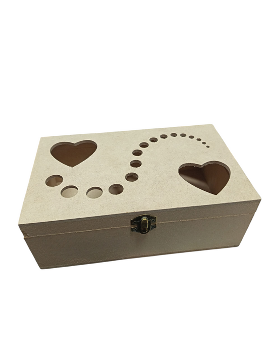 Baúl con broche corazón. 24 cm ancho x 15 cm ancho