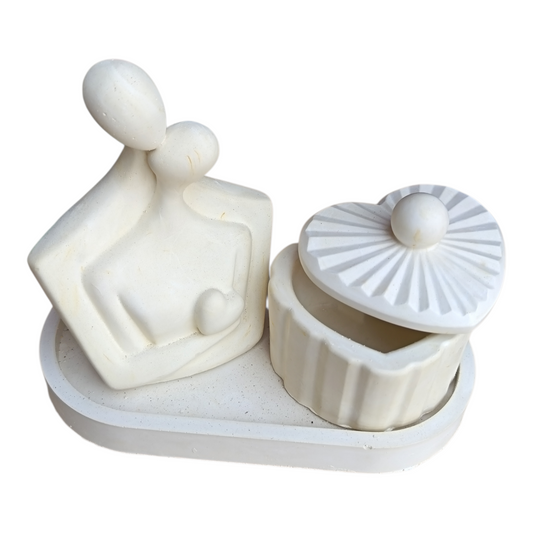 Enamorados con cofre